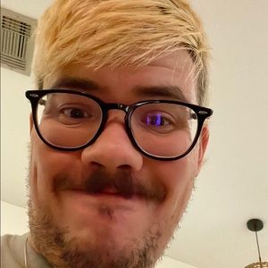 Meet your Posher, Austin